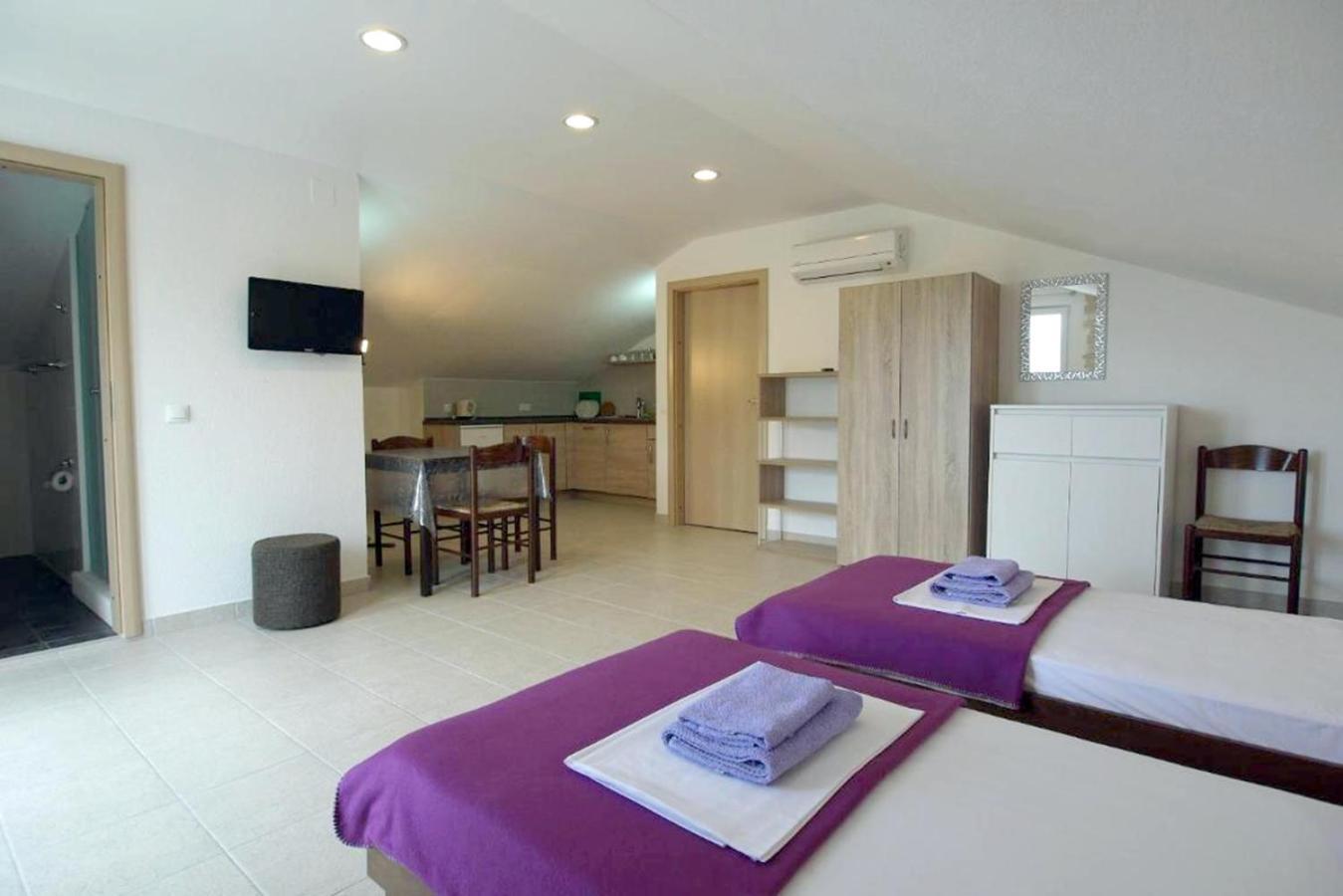 Paklenica Sport Apartments ستاريغغاد باكلينتسا الغرفة الصورة