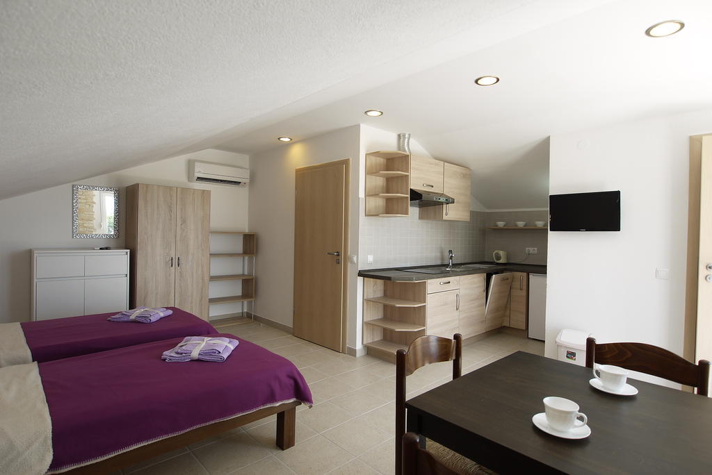 Paklenica Sport Apartments ستاريغغاد باكلينتسا الغرفة الصورة